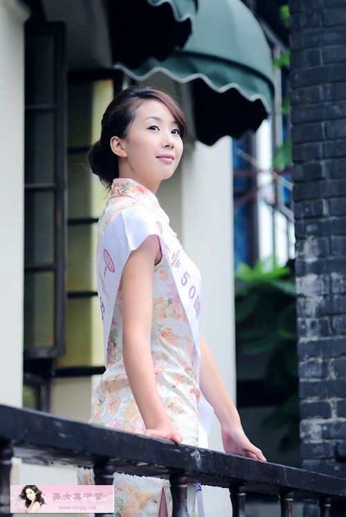 �崿��Ů��������